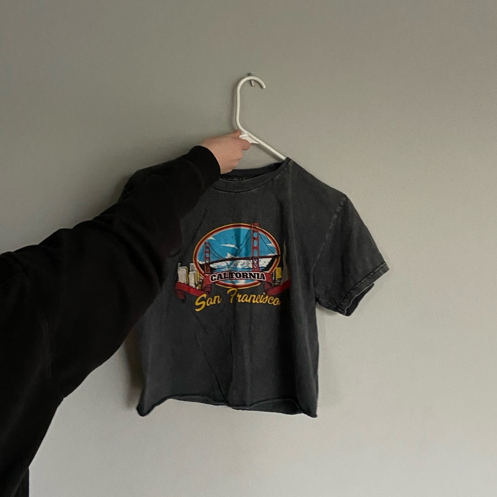 Black cropped Brandy Melville SF tee